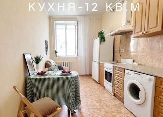 Продам 1-ком. квартиру, 50 м2, Брянск, улица Костычева, 68