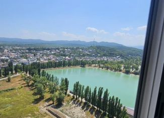 Продается 3-ком. квартира, 120 м2, Нальчик, улица Лермонтова, 1, район Центр