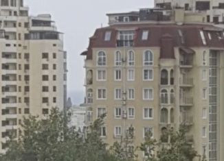 Сдается в аренду 1-комнатная квартира, 40.3 м2, Сочи, улица Цюрупы, 9А