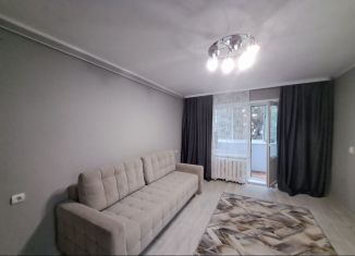 Сдам 1-комнатную квартиру, 33 м2, Тобольск, Октябрьская улица, 62