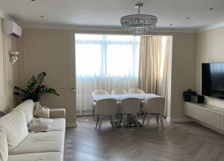 Продается 3-ком. квартира, 86 м2, Краснодарский край, улица Героя Владислава Посадского, 17к1