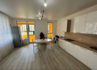 Сдается в аренду 2-комнатная квартира, 65 м2, Тюмень, улица Монтажников, 44, ЖК Дом Лес Парк