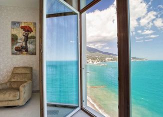 Продам 2-комнатную квартиру, 100 м2, Ялта, квартал Приморский парк имени Гагарина, 1