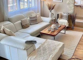 Продаю двухкомнатную квартиру, 45 м2, посёлок городского типа Дагомыс, Армавирская улица, 20А, ЖК Кватро