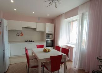 Продается двухкомнатная квартира, 60 м2, Туймазы, улица Пугачёва, 19Б