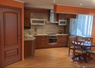 2-ком. квартира на продажу, 50 м2, Мурманск, улица Полярные Зори, 49к2