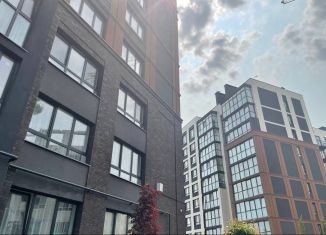 Продаю трехкомнатную квартиру, 80.5 м2, Калининград