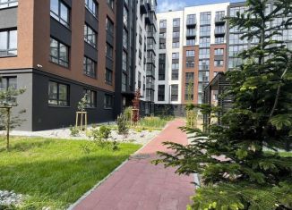 Продается двухкомнатная квартира, 61.4 м2, Калининград