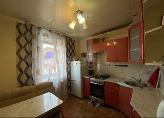 Сдаю в аренду 2-ком. квартиру, 44.5 м2, Республика Башкортостан, Коммунистическая улица, 90