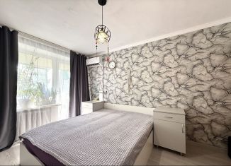 Продаю 2-комнатную квартиру, 44 м2, Таганрог, улица Свободы, 35