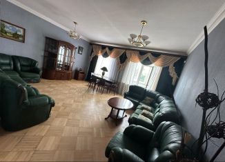 3-ком. квартира в аренду, 85 м2, Краснодар, Октябрьская улица, 97, микрорайон Центральный