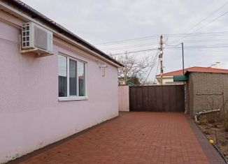 Продам дом, 100 м2, поселок городского типа Заозерное, Севастопольская улица