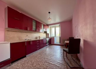 Сдается двухкомнатная квартира, 59.8 м2, Ярославская область, Сосновая улица, 4