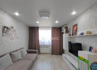 Продаю двухкомнатную квартиру, 47.3 м2, Октябрьский, проспект Ленина, 81