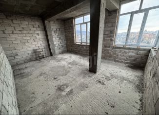 Продается 2-ком. квартира, 75 м2, Махачкала, улица Эльзы Ибрагимовой, 21В