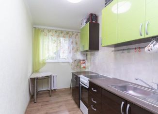 Продается 2-ком. квартира, 43.8 м2, Тюмень, улица Монтажников, 12