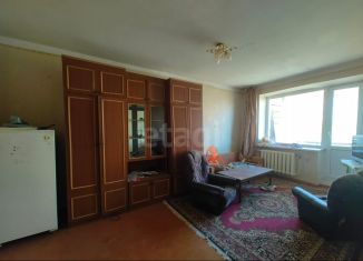 Продается двухкомнатная квартира, 45.1 м2, Таганрог, улица Лизы Чайкиной, 60