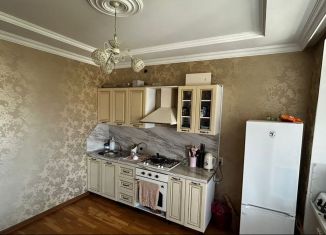 Продам 3-комнатную квартиру, 86 м2, Махачкала, улица Батырая, 6