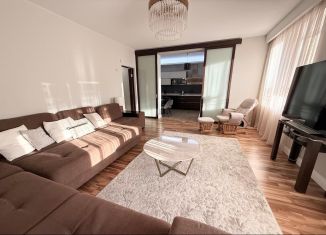 Продается трехкомнатная квартира, 93.7 м2, Казань, улица Нигматуллина, 5