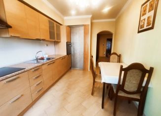 Продаю 1-комнатную квартиру, 54 м2, Пятигорск, улица 295-й Стрелковой Дивизии, 17