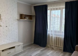 Сдается трехкомнатная квартира, 61.8 м2, Орёл, Октябрьская улица, 52