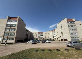 Продам 2-комнатную квартиру, 55.5 м2, Бирск, улица Мира, 144