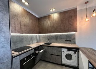 Сдается 2-комнатная квартира, 40 м2, Астрахань, улица Бехтерева, 2Б, ЖК Атмосфера