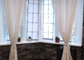 Сдаю в аренду однокомнатную квартиру, 29 м2, Санкт-Петербург, Краснодонская улица, 19