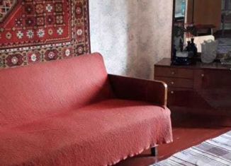 Продаю 2-комнатную квартиру, 41 м2, Чудово, улица Радищева, 12