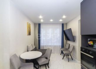 Продам 2-комнатную квартиру, 49 м2, Тюмень, улица Василия Подшибякина, 15к1