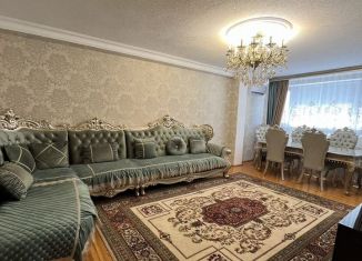 Сдаю в аренду трехкомнатную квартиру, 80 м2, Избербаш, улица Буйнакского, 109А