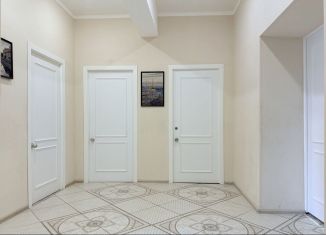 Сдается в аренду 4-комнатная квартира, 121 м2, Санкт-Петербург, переулок Гривцова, 6