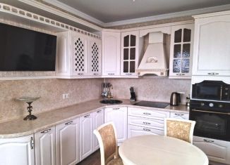 Продажа 2-ком. квартиры, 65.5 м2, Тюмень, улица Дружбы, 73к1