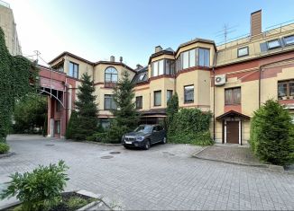 Сдается четырехкомнатная квартира, 163 м2, Санкт-Петербург, проспект Динамо, 23