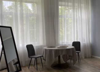 Продам 2-ком. квартиру, 76.7 м2, посёлок Стрельна, Фронтовая улица, 1