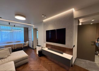 Продаю трехкомнатную квартиру, 66.6 м2, Сочи, улица Карла Либкнехта, 13, микрорайон Центральный