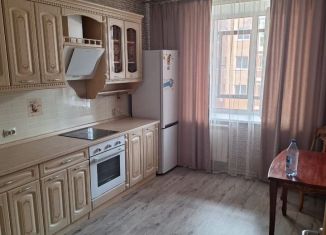 Сдаю в аренду однокомнатную квартиру, 42.4 м2, Абакан, улица Авиаторов, 6А