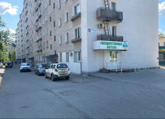 Продаю помещение свободного назначения, 100 м2, Киров, улица Дзержинского, 64