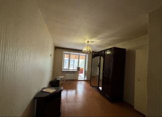 Продаю 1-ком. квартиру, 35 м2, Сыктывкар, улица Орджоникидзе, 28