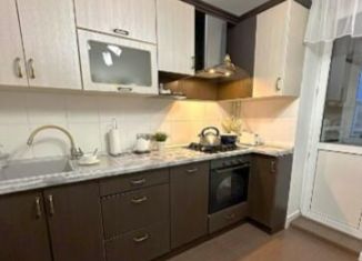 3-ком. квартира на продажу, 72 м2, Евпатория, улица 9 Мая, 41