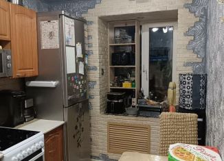 Продажа 2-комнатной квартиры, 43.6 м2, Тюмень, Школьная улица, 18