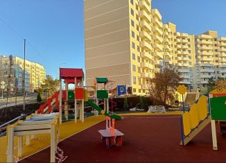 Продам 2-комнатную квартиру, 71.5 м2, Геленджик, улица Маршала Жукова, 2к1