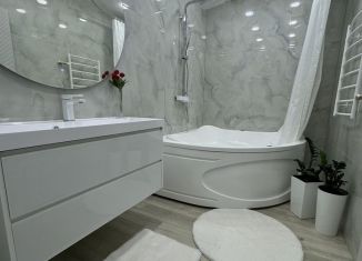 Продам однокомнатную квартиру, 58 м2, Тольятти, улица 40 лет Победы, 61Б