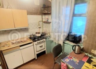 Продажа двухкомнатной квартиры, 43.9 м2, поселок городского типа Сафоново, Школьная улица, 39