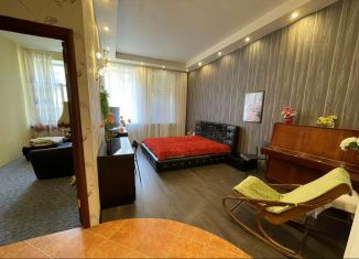 Сдам 2-комнатную квартиру, 56 м2, Санкт-Петербург, 11-я линия Васильевского острова, 16