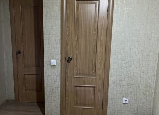 Сдача в аренду 1-ком. квартиры, 40 м2, Псковская область, улица Труда