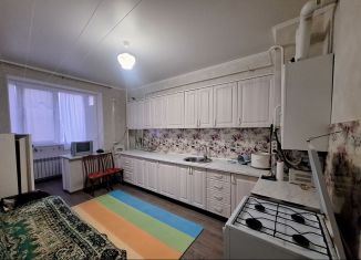 Сдаю в аренду 1-комнатную квартиру, 45 м2, Анапа, Лазурная улица, 10к1