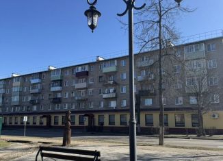 Продажа 3-ком. квартиры, 56 м2, Рошаль, улица Октябрьской Революции, 34