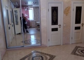 Сдам 3-комнатную квартиру, 72 м2, Краснодар, улица имени 40-летия Победы, микрорайон Восточно-Кругликовский