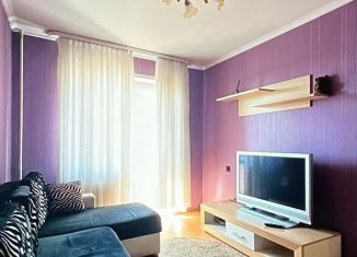 Сдам в аренду 1-ком. квартиру, 38 м2, Саратов, Советская улица, 6/8